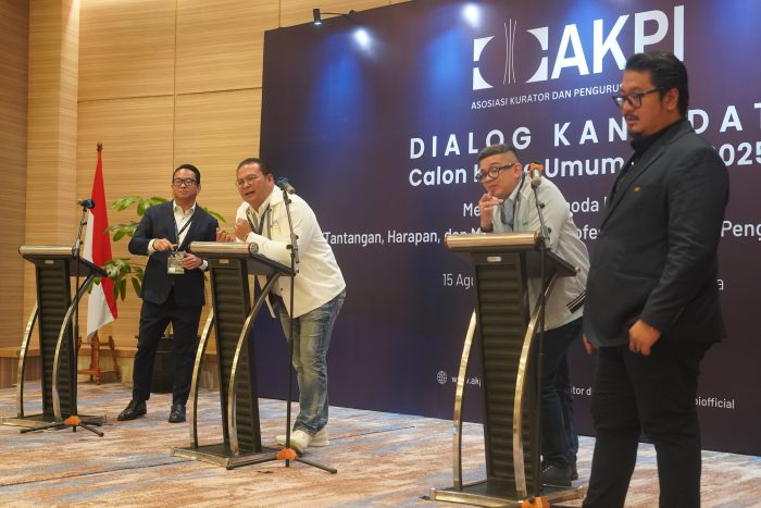 Dialog Empat Kandidat Calon Ketua umum AKPI 2025 dengan tema “Mengawal Nakhoda Baru AKPI: Tantangan, Harapan, dan Masa Depan Profesi Kurator dan Pengurus di Indonesia.” di Lumire Hotel Jakarta. (15/08/2025)