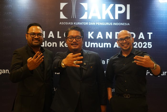 Pasangan Nomor Urut 04 Anthony Prawira, S.H., Riyo Hanggoro Prasetyo, dan Ariyo Priyambodo (3P) For AKPI 2025 - 2028.
Foto : Tatang Muchtar