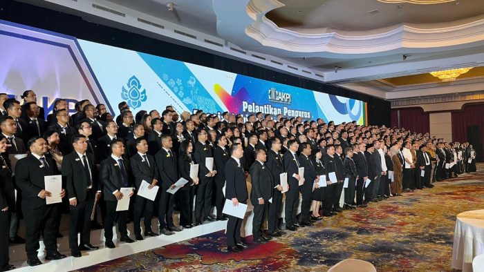 Asosiasi Kurator dan Pengurus Indonesia (AKPI) melantik 363 Pengurus baru untuk periode 2025-2028 di Jakarta, Senin (6/10/2025). 