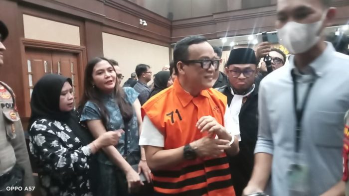 WhatsApp Image 2026-04-16 at 19.10.25 (1)